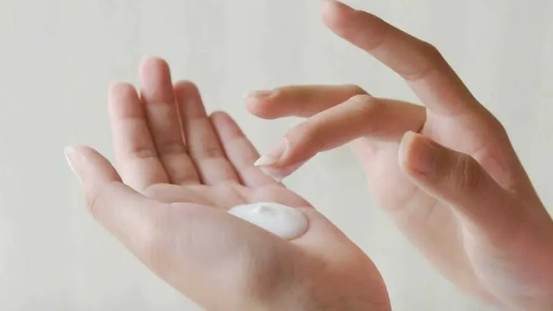 Sử dụng sữa dưỡng thể thường xuyên có thể đẩy lùi lão hóa