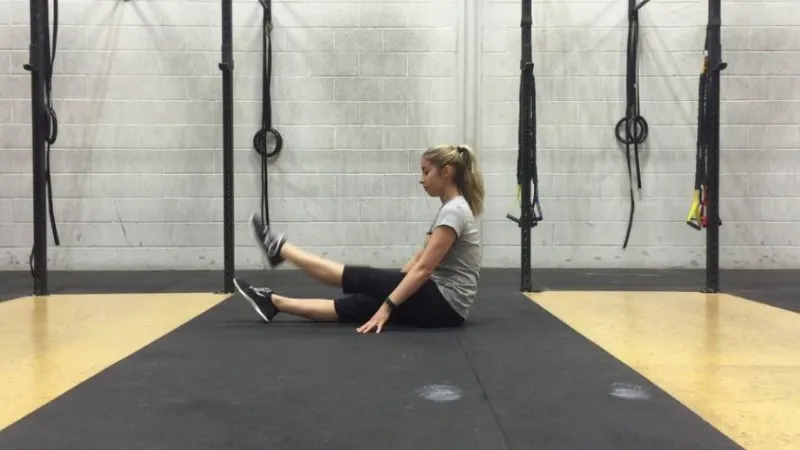 Bài tập Alternating Seated Leg Lifts