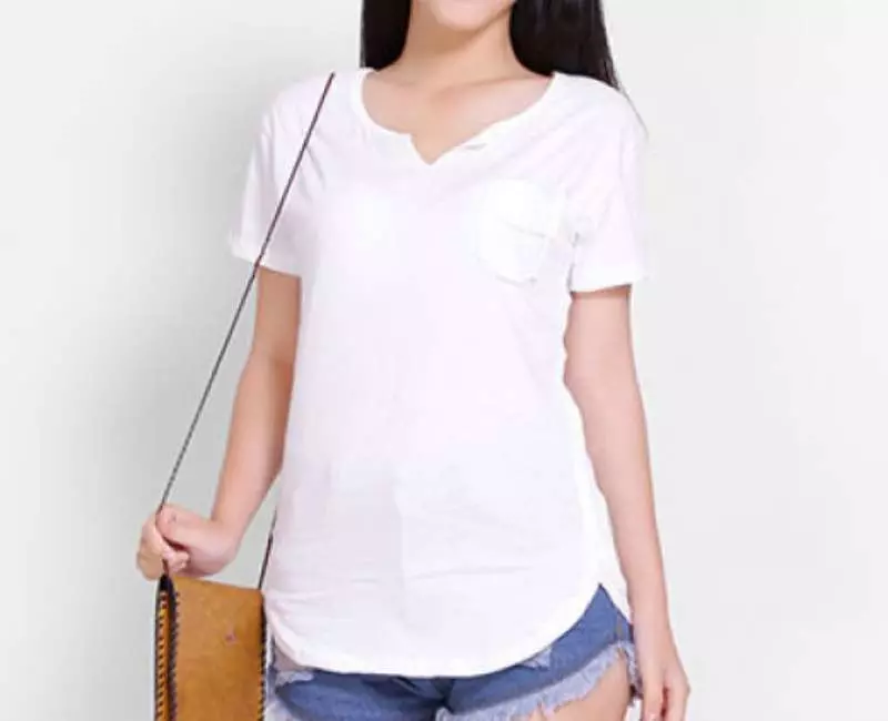 Áo phông cổ chữ V