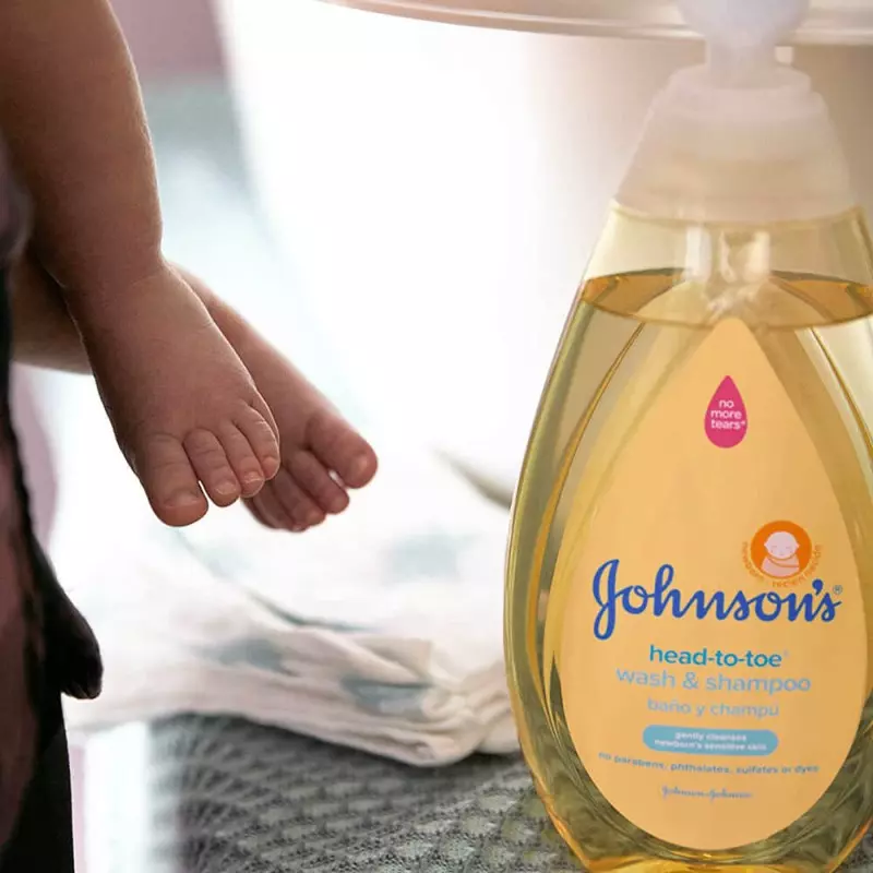 Tắm gội toàn thân Johnson's Top-To-Toe Listing