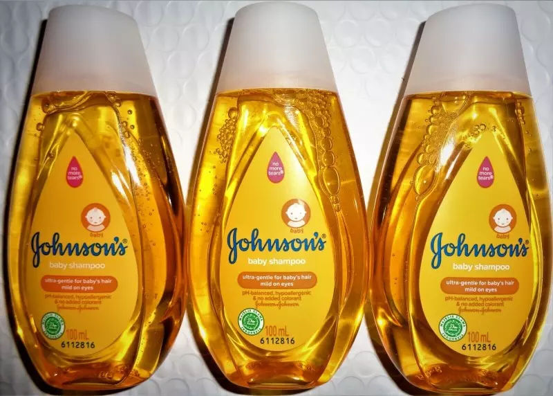 Dầu gội Johnson Baby Ultra Gentle Cleansing
