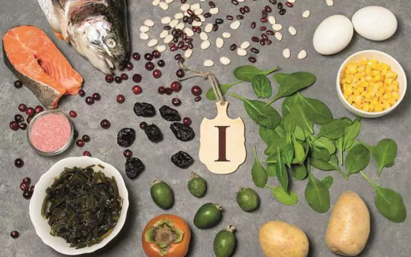 Bổ sung bằng các thực phẩm chứa I-ốt