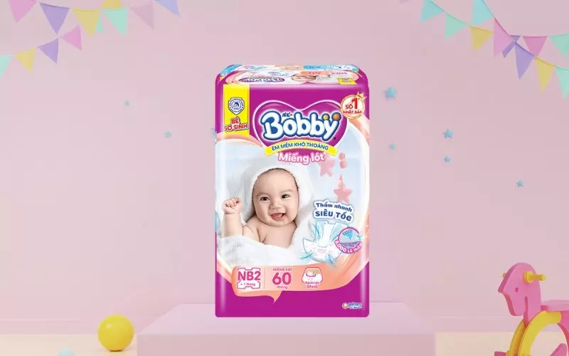 Bạn chỉ nên chọn những miếng lót sơ sinh từ các thương hiệu lớn và uy tín