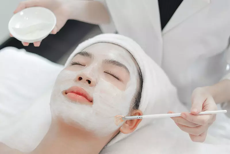 Sau peel da có nên đắp mặt nạ không