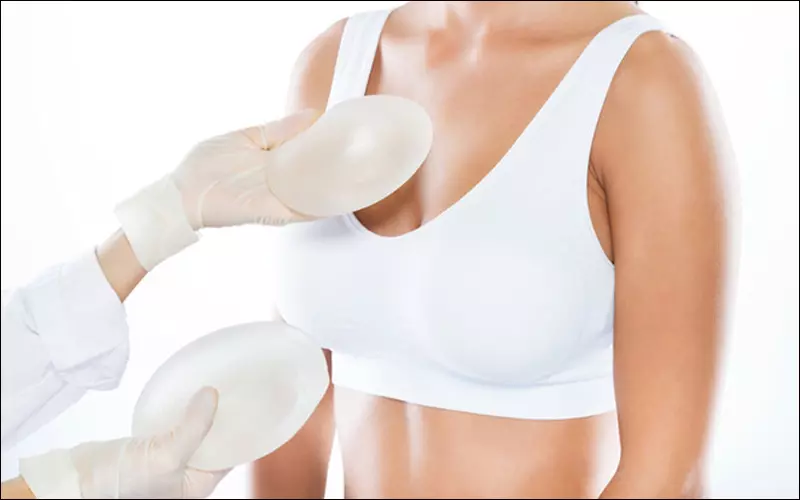 Silicone gel được ứng dụng phổ biến nhất trong các cuộc phẫu thuật thẩm mỹ để nâng ngực