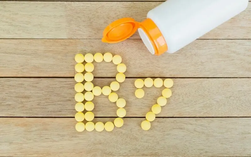Vitamin B7 có gây ra tác dụng phụ không?