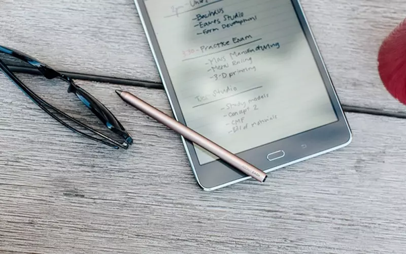 Bút cảm ứng Bluetooth vô cùng tiện lợi