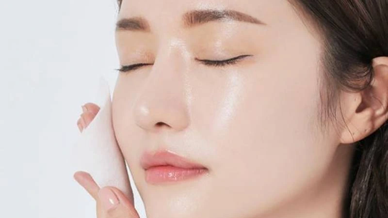 Có nên dùng giấy thấm dầu thường xuyên?