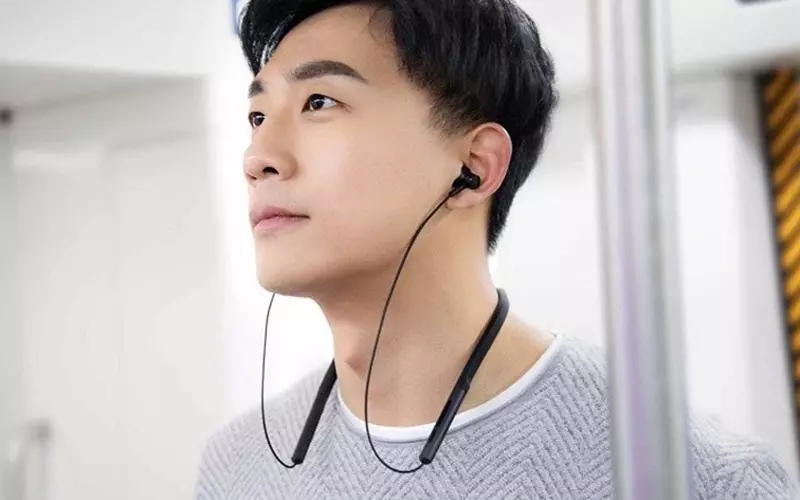 Neckband vô cùng tiện lợi