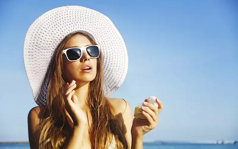 Polarized giúp bảo vệ mắt khỏi các tia ánh sáng có hại