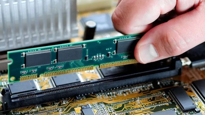 Cơ chế hoạt động của RAM
