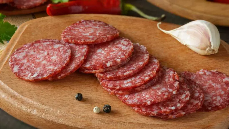 Salami ăn như thế nào?