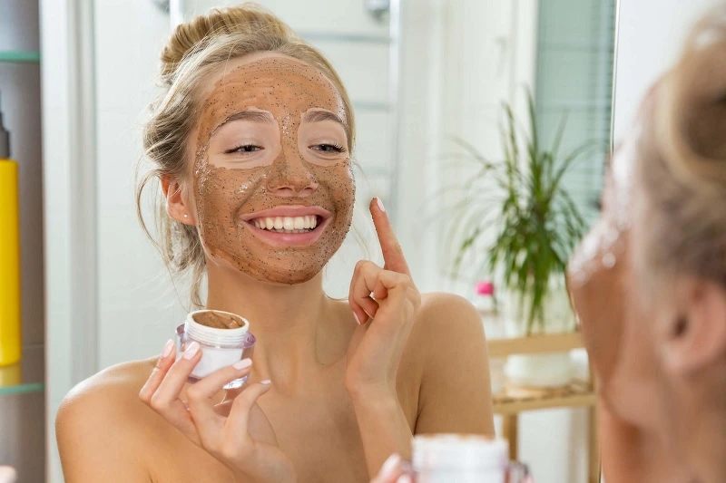 Những lưu ý khi sử dụng tẩy tế bào chết vật lý