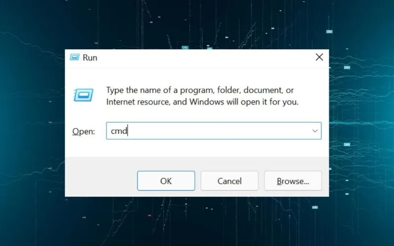 Mở hộp thoại Run và nhập cmd