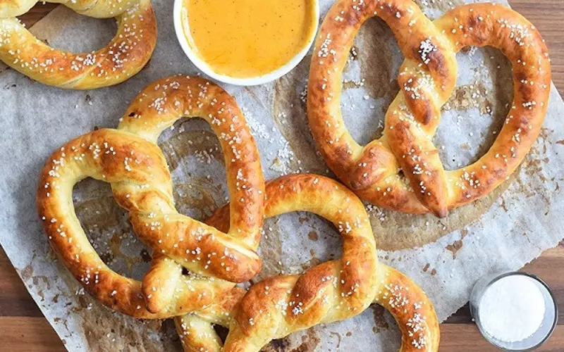 Bánh Pretzel thường sẽ có 2 loại chính