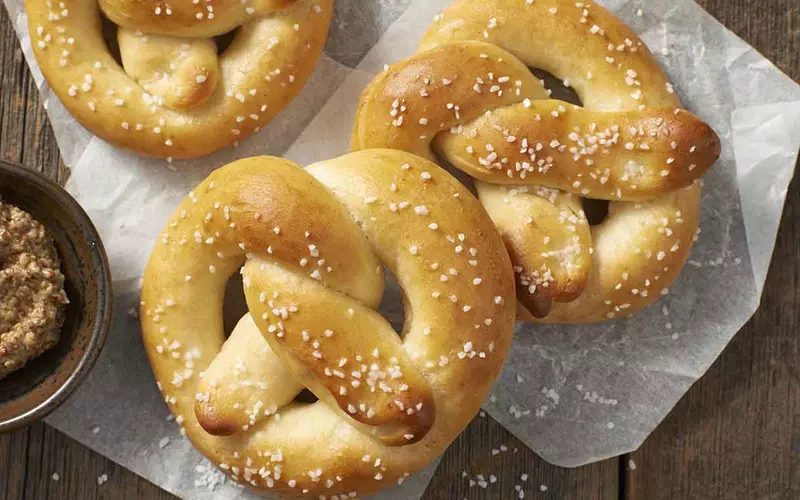 Bánh Pretzel mềm sẽ có chứa hàm lượng calo cao hơn