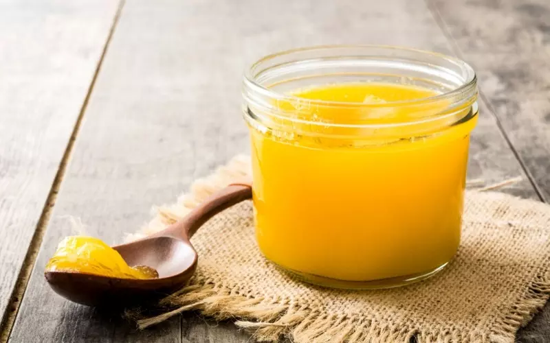 Bơ ghee được biết đến là thực phẩm có hàm lượng dinh dưỡng cao, chứa nhiều vitamin A, E, K và các chất béo lành mạnh