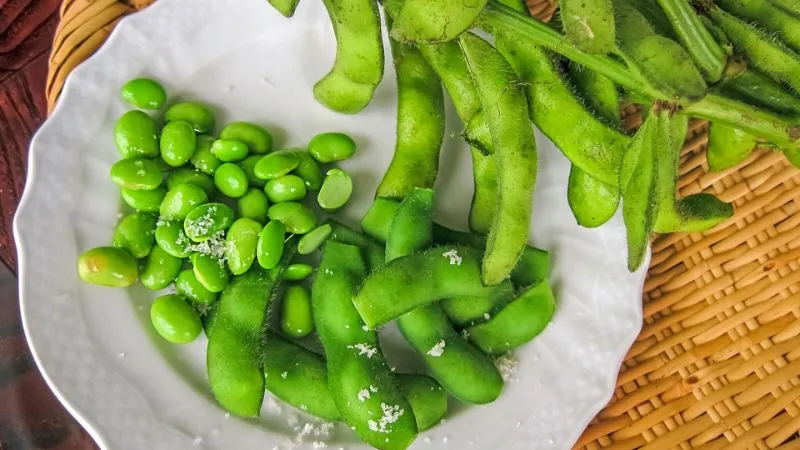 Bạn có thể tìm thấy đậu nành Edamame ở các quầy đông lạnh trong các siêu thị, cửa hàng thực phẩm