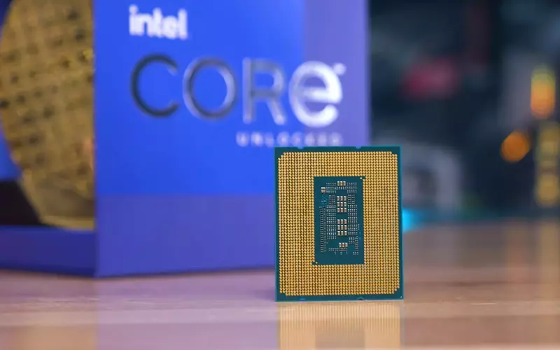 Con chip này có khả năng điều chỉnh hệ số nhân để unlock