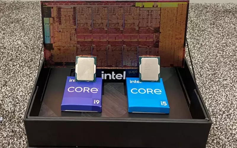 Con chip này được trang bị card đồ họa tích hợp UHD Intel 770