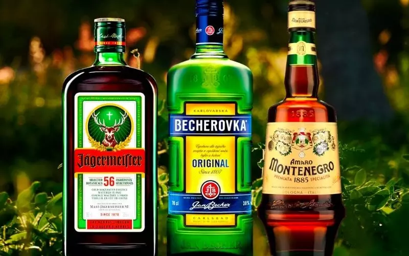 Herb Liqueur (rượu mùi thảo mộc) tạo nên sự đặc biệt cho thức uống, món ăn