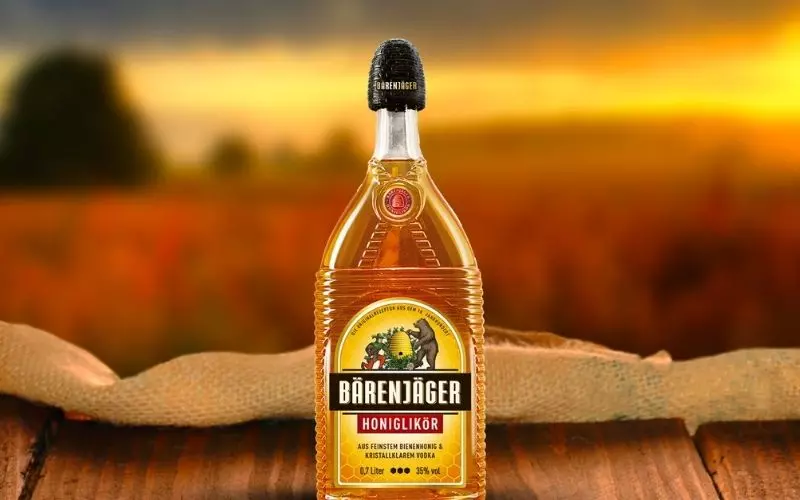 Honey Liqueur (rượu mùi mật ong) hương thơm thanh mát, dễ chịu