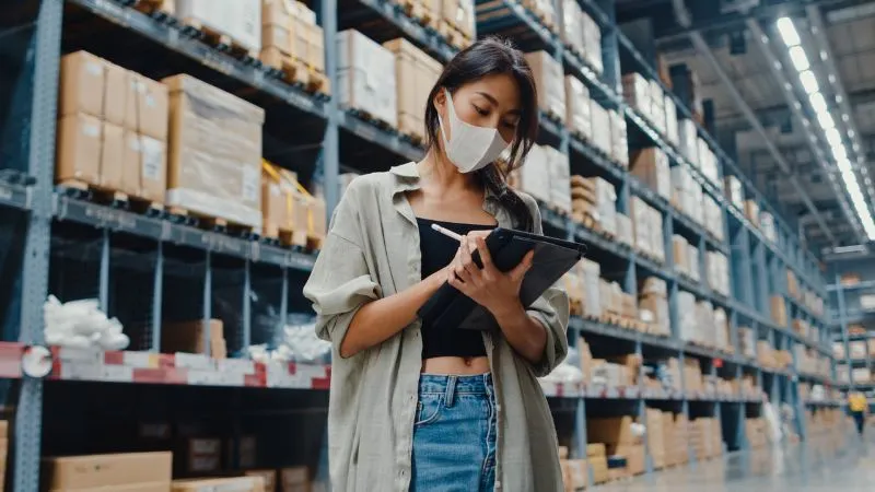 Học Logistics ra thì làm gì và mức lương bao nhiêu?