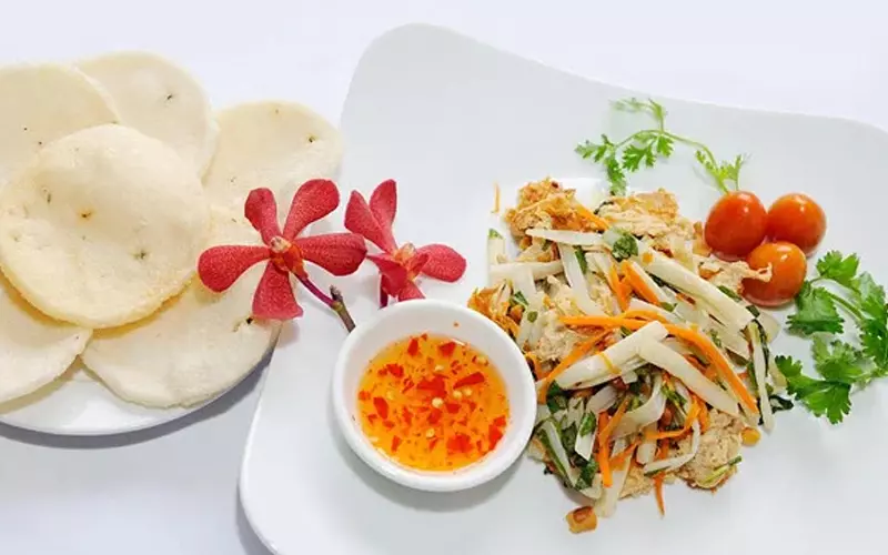 Gỏi ngó sen chay nhưng hương vị vẫn đậm đà