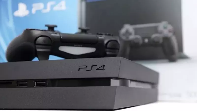 Sự ra mắt của máy chơi game video PS4 năm 2013 của Sony đã thành công rực rỡ