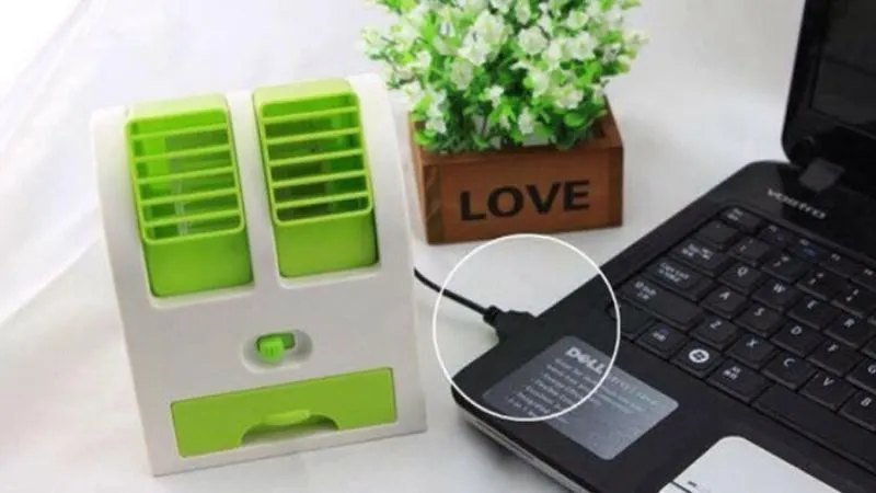 Máy điều hòa mini cầm tay thường hoạt động nhờ năng lượng được cung cấp từ chiếc laptop của bạn thông qua dây nối USB