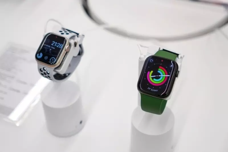Để kết nối mạng và sử dụng đồng hồ Apple