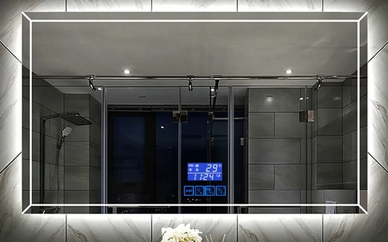 Smart Mirror (còn gọi là gương thông minh) là thiết bị giống một chiếc gương thông thường nhưng thêm một số tính năng