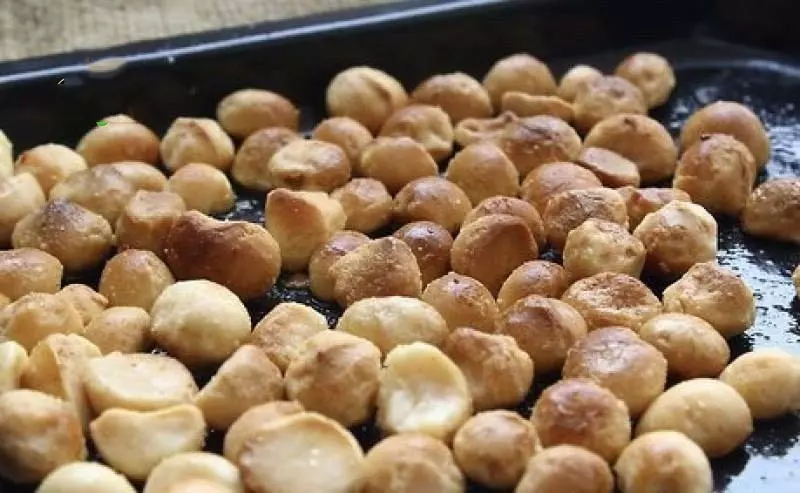 Sử dụng lò vi sóng để rang hạt macca