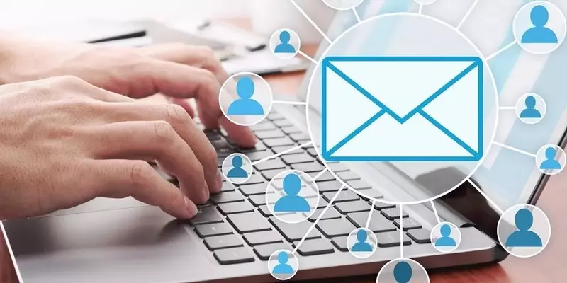 Hotmail cũng ngăn việc tải xuống các loại tệp nguy hiểm tiềm tàng