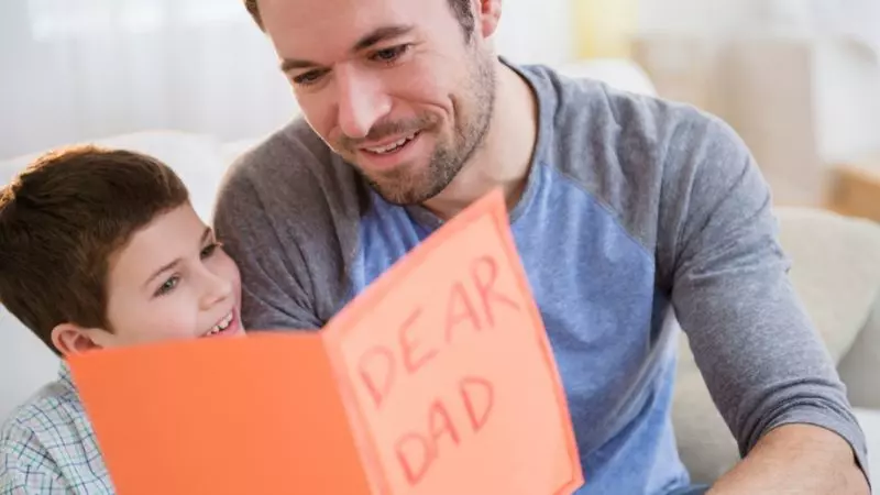 Tặng quà và dành cho bố những lời chúc ý nghĩa