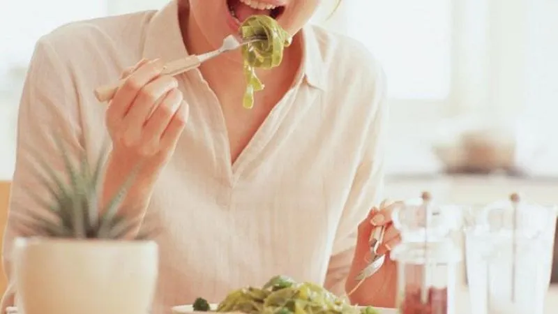 Nhiều người còn sử dụng loại bột ớt này để ướp nguyên liệu trước khi chế biến