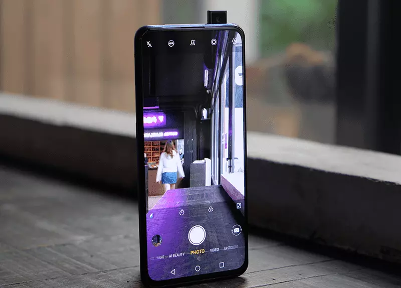 Các điện thoại có độ phân giải cao đều sử dụng ghép pixel