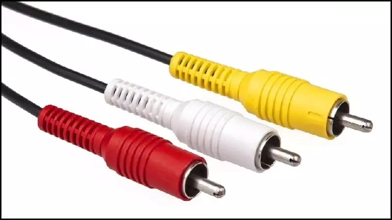 Được thiết kế từ những năm 1940, RCA thường được dùng cho đầu kim máy đĩa than, radio gia đình