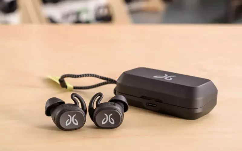 True Wireless là tai nghe không dây hoàn toàn