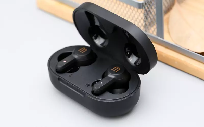 True Wireless Mozard có thiết kế hiện đại