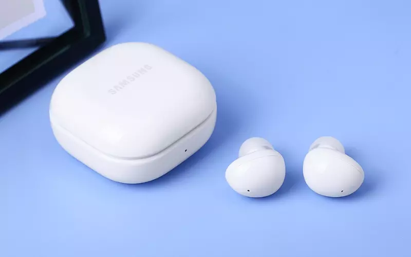True Wireless Samsung Galaxy với âm thanh sống động