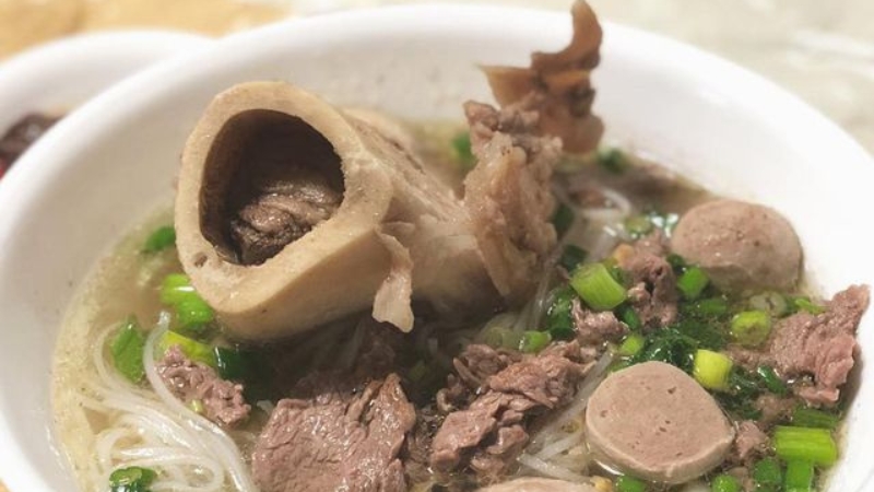 Hủ tiếu xí quách
