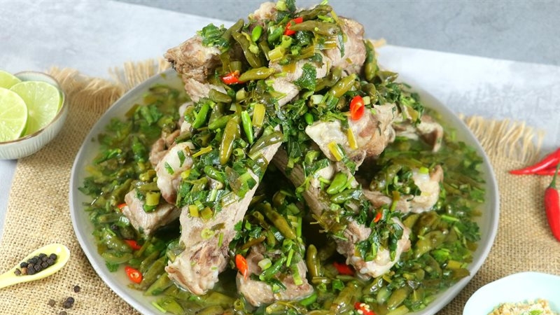 Sườn sốt ớt cay