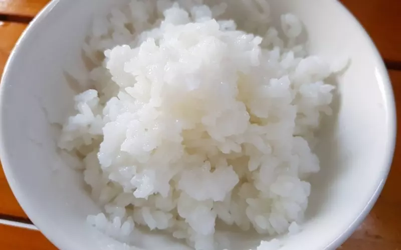 Mẹ hãy cho con ăn cơm mềm, được nấu nhão