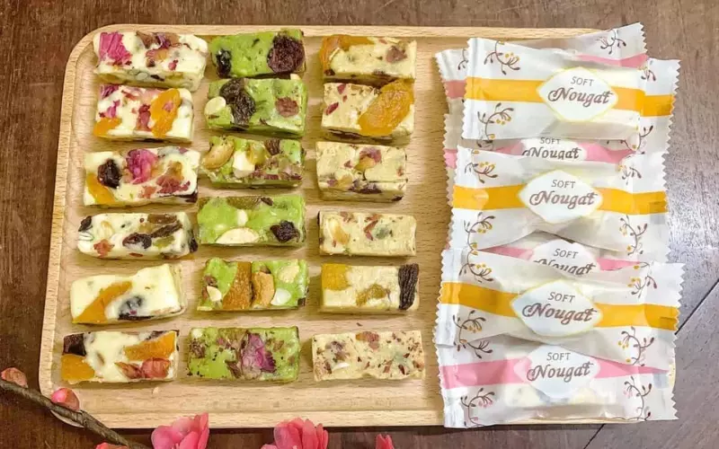 Kẹo nougat xuất hiện vào thế kỷ XVI với nhiều tên gọi khác nhau