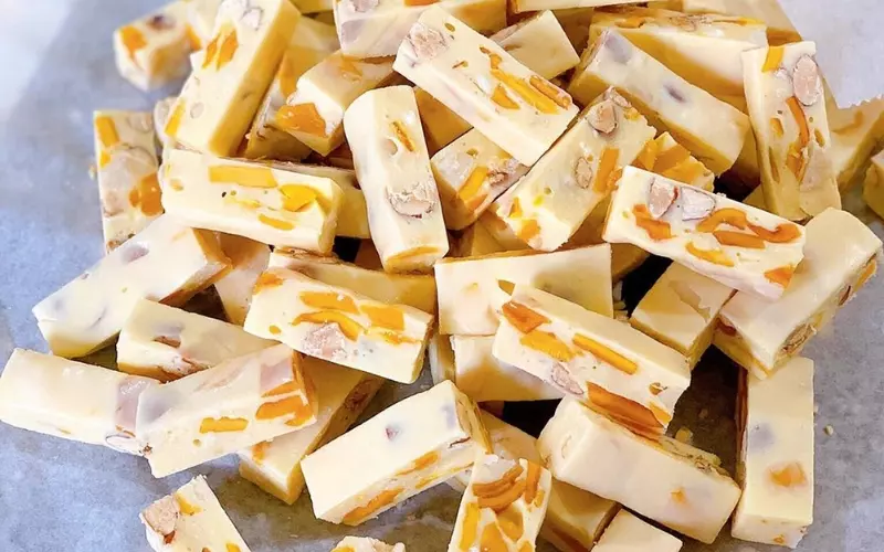Kẹo hạnh phúc là tên gọi khác của kẹo nougat