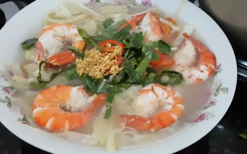Canh chua bồn bồn là món ngon không thể chối từ