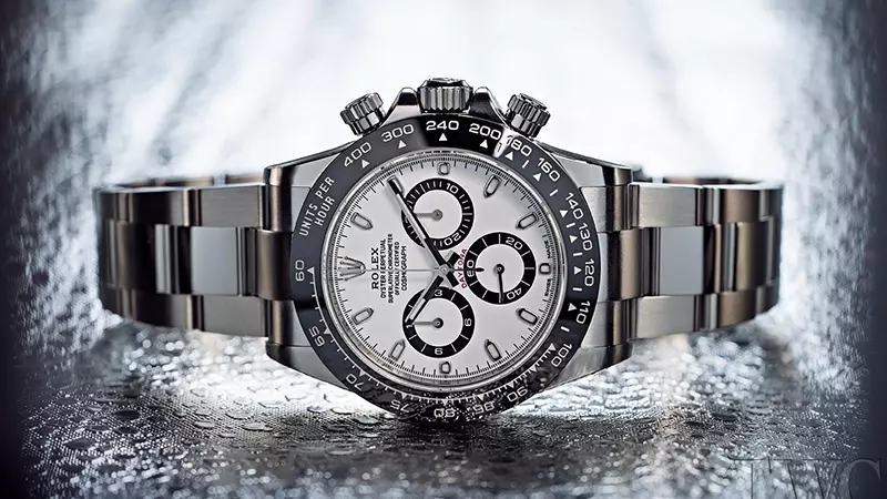 Đồng hồ Chronograph là một loại đồng hồ đeo tay có khả năng bấm giờ tích hợp