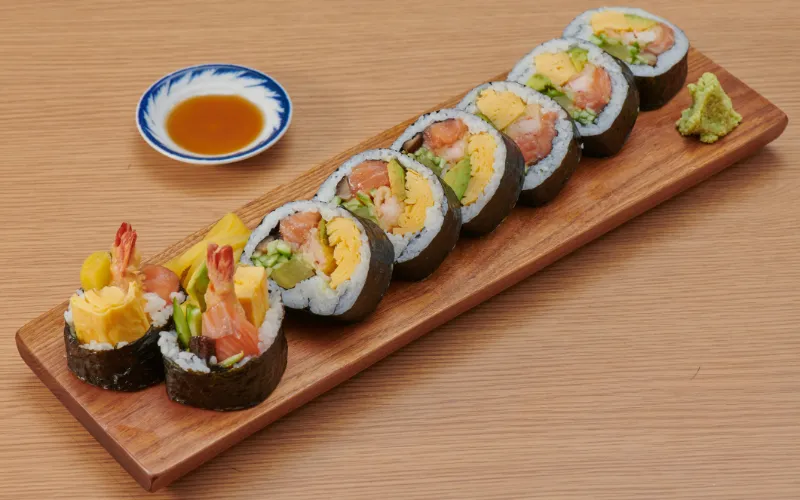 Kimbap không chỉ thơm ngon mà còn chứa rất nhiều dinh dưỡng cho cơ thể