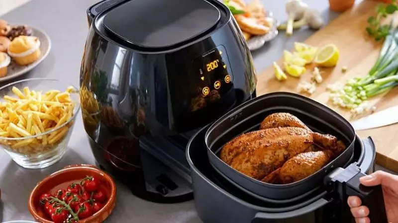 Nồi chiên không dầu có giá dao động từ 1 - 6 triệu đồng (cập nhật ngày 16/06/2023)